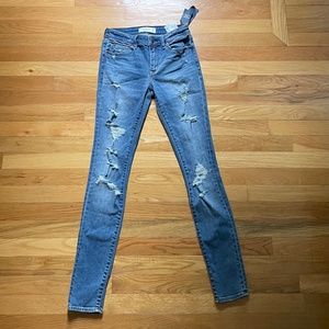 Abercrombie Mid Rise Super Skinny Jeans